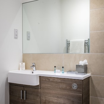 Suite (Feature)