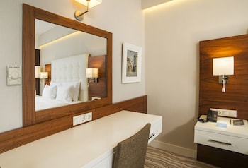 Suite, Balcony, Sea View