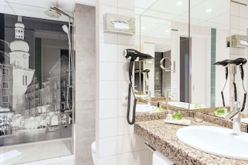Suite (Extra Bed 3 adults)