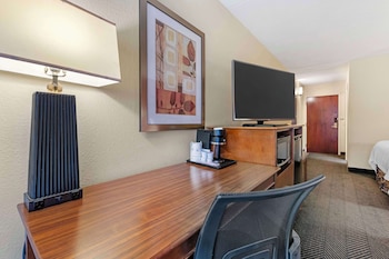 Standard Room, 2 Queen Beds, Non Smoking, Refrigerator & Microwave