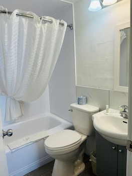 Standard Room, 2 Queen Beds