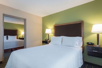Suite, 1 King Bed, Non Smoking