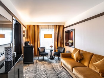 Junior Suite, 1 King Bed