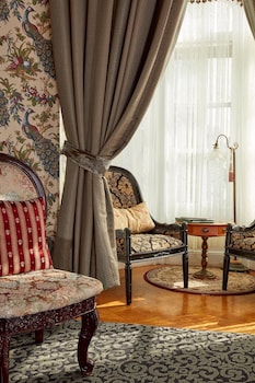 Deluxe Room, 1 King Bed, Accessible