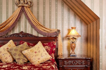 Superior Room, 1 King Bed