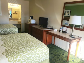 Room, Multiple Beds, Non Smoking