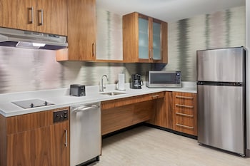 Suite, 1 Bedroom (Mobility Accessible, Tub)