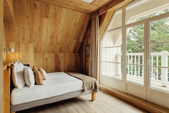 Cottage Junior Suite with balcony