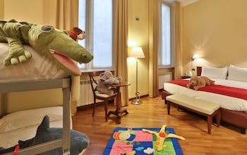 Family Room, Multiple Beds, Non Smoking (1 extra bed)