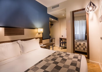 Standard Room, 1 Queen Bed, Non Smoking