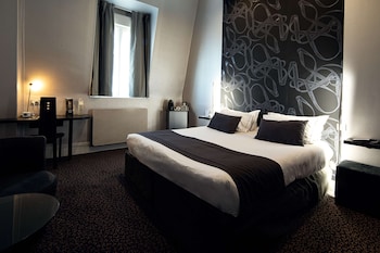 Superior Room, 1 King Bed, Non Smoking (Larger Room)
