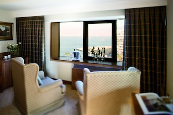 Senior Suite, 1 King Bed, Sea View