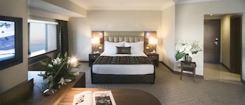 Junior Suite, 1 King Bed, Sea View