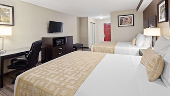 Standard Room, 2 Queen Beds, Non Smoking, Refrigerator