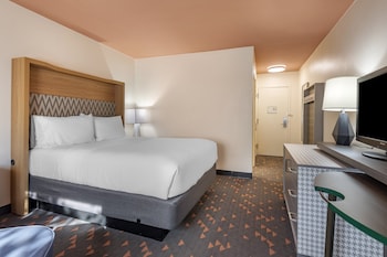 Standard Room, 1 Queen Bed