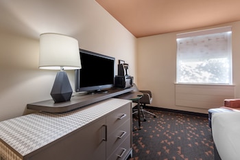 Standard Room, 1 Queen Bed