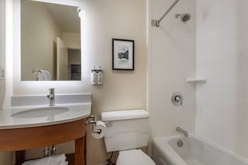 Standard Room, 1 Queen Bed