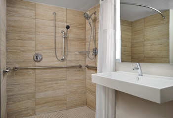 Classic Room, 2 Queen Beds