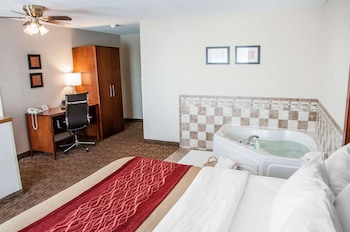 Suite, 1 King Bed, Non Smoking