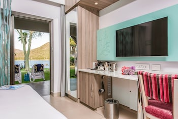 Twin Lake Facing Room with Shower