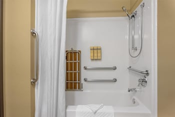 Standard Room, 1 King Bed, Accessible, Refrigerator & Microwave