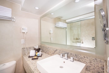 Family Suite Crown