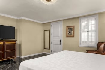 Superior Room, 1 King Bed
