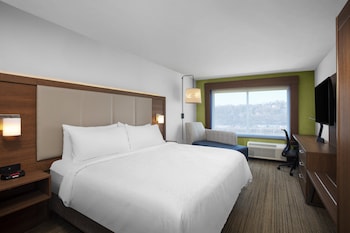 Standard Room, 1 King Bed, Ground Floor