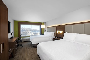 Standard Room, 2 Queen Beds, Ground Floor