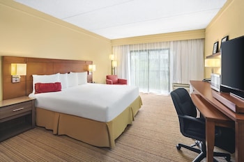 Suite, 1 King Bed, Non Smoking