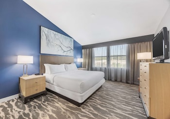 King Two Room Suite