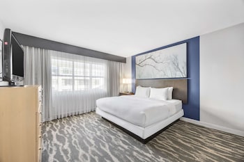 Deluxe Suite, 1 King Bed, Non Smoking