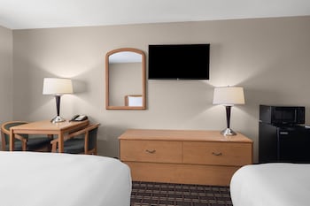 Room, 2 Queen Beds, Accessible, Non Smoking (Mobility,tub w grab bars)