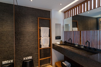 Junior Suite (Ocean, Panoramic)