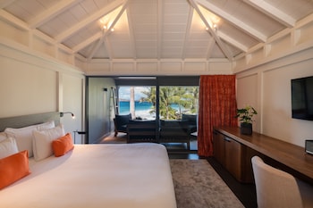 Deluxe Room, Balcony (Ocean, Grand)