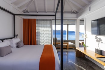 Panoramic Suite (Ocean)