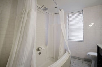 Romantic Luxury Suite