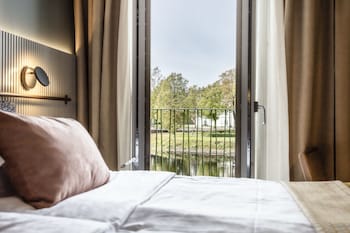 Superior Double Room, River View