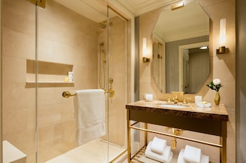 Deluxe Room, 2 Queen Beds (Grand Deluxe)