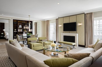 Suite, Accessible (Turtle Creek)