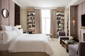 Suite (Manor Suite)
