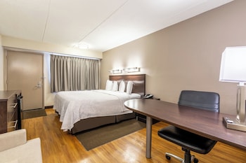 Superior Room, 1 King Bed (Smoke Free)