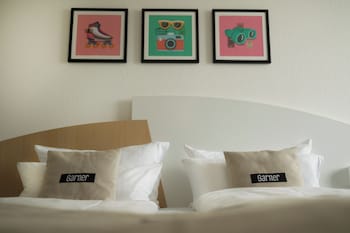 Standard Room, 1 Queen Bed