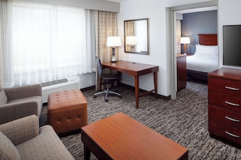 Suite, 1 Queen Bed with Sofa bed, Non Smoking