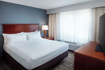 Suite, 1 Queen Bed with Sofa bed, Non Smoking