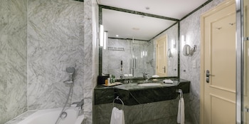 Executive Room, 1 King Bed