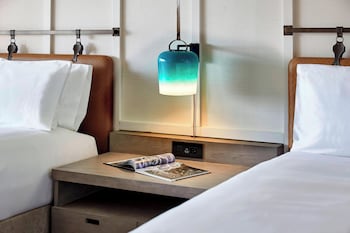 Room, 2 Queen Beds (Hearing Accessible)