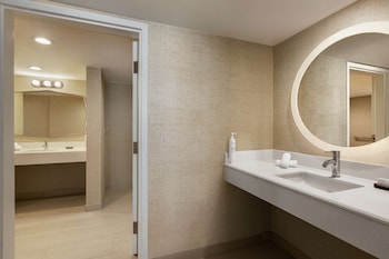 Suite, 2 Double Beds, Oceanfront, Accessible Bathtub, Juliet Balcony