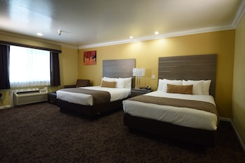 Standard Room, 2 Queen Beds, Non Smoking, Refrigerator & Microwave