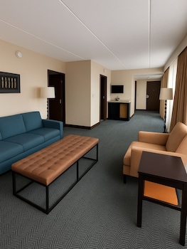 Suite, 1 King Bed, Balcony